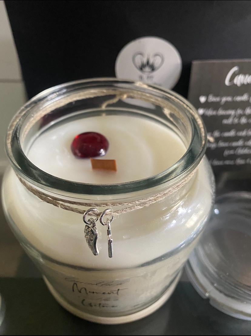 Pregnancy loss awareness candle