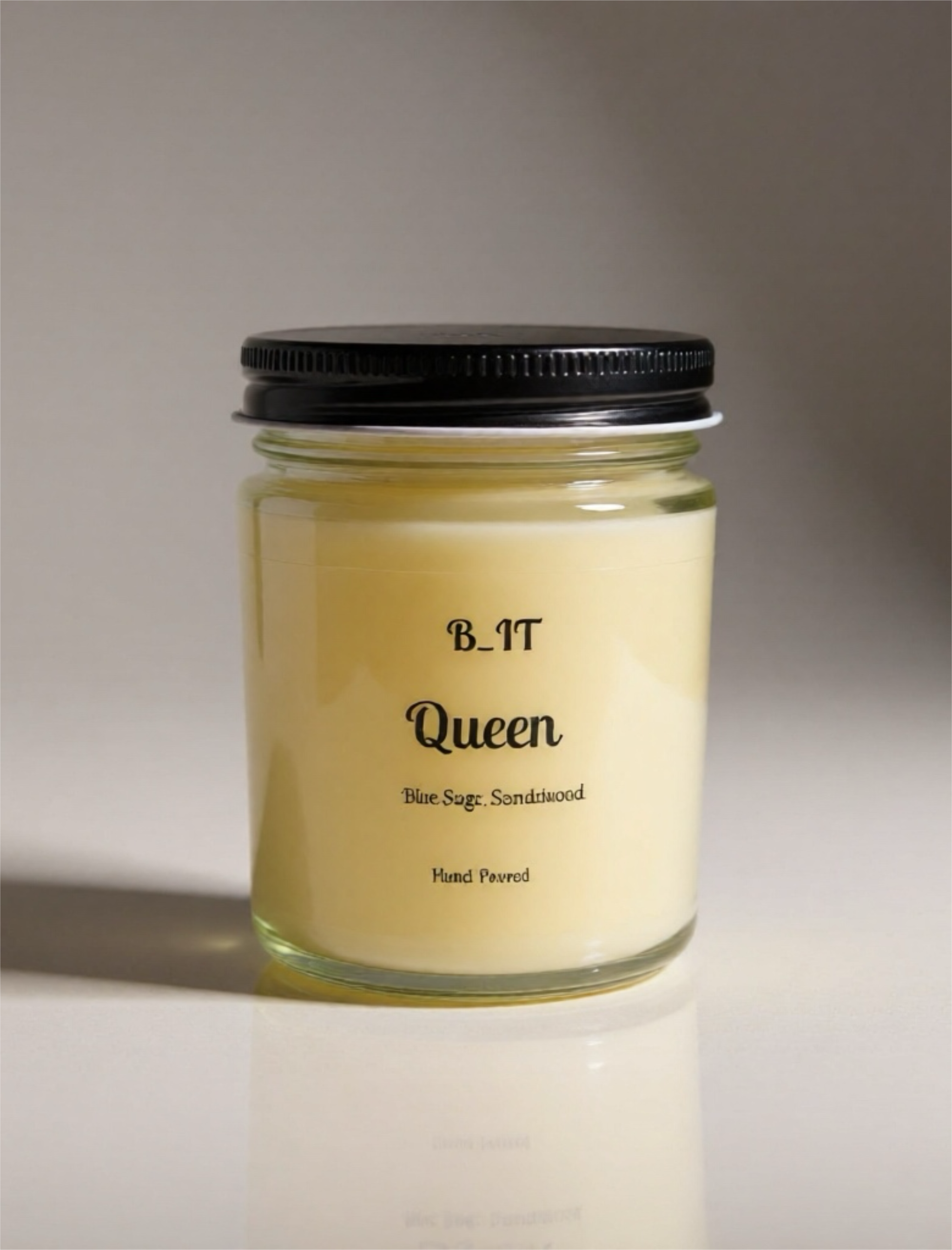 QUEEN Luxury candle
